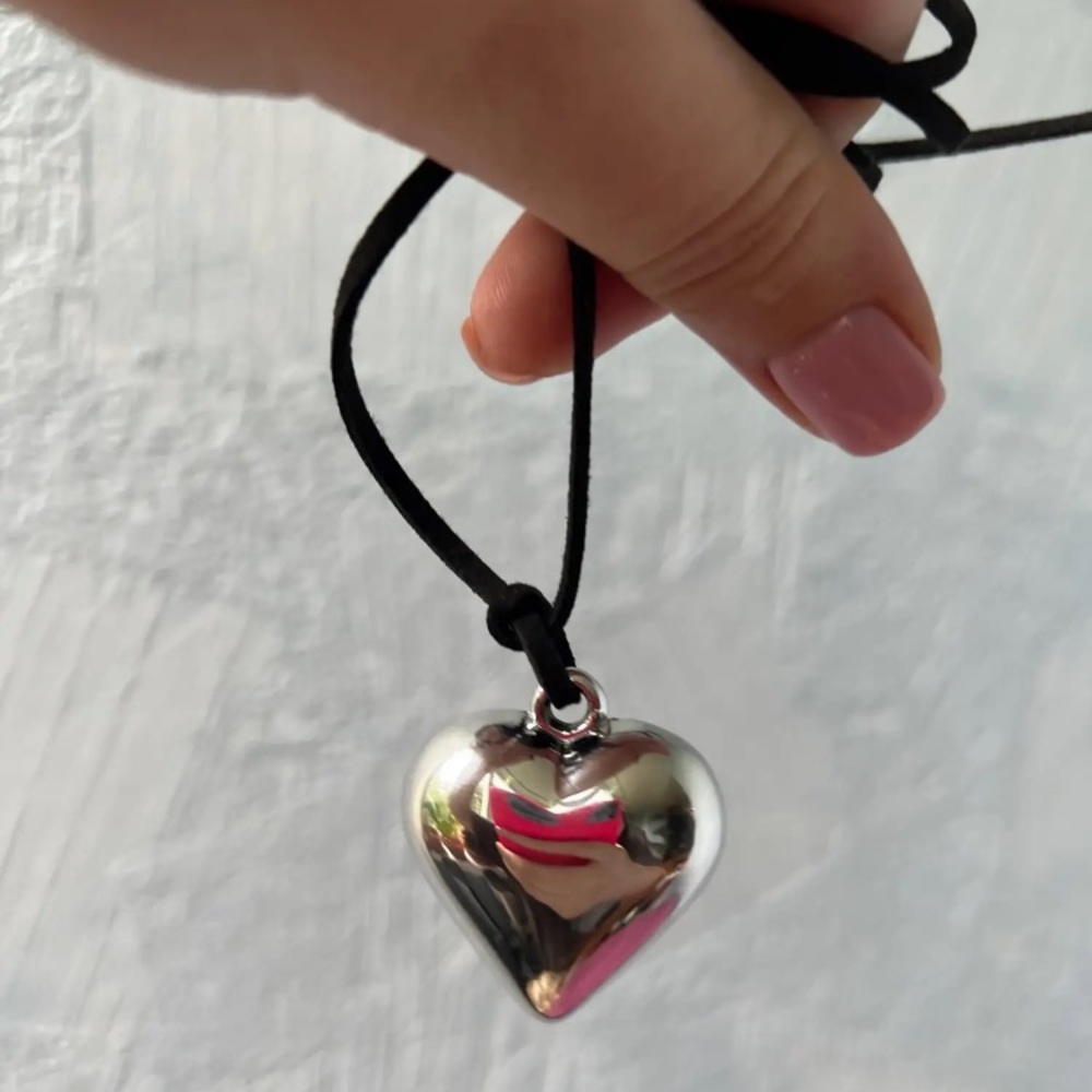 ⚜️𝟯𝟬%𝗢𝗙𝗙 𝗯𝘂𝗻𝗱𝗹𝗲𝘀 𝟯+⚜️ NEW Large Acrylic Heart Lariat Necklace - Picture 11 of 15